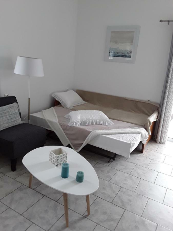 Marianos Apartments Kíssamos Exteriör bild
